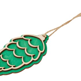 Подвеска шишка с цветной подложкой, зеленая подложка